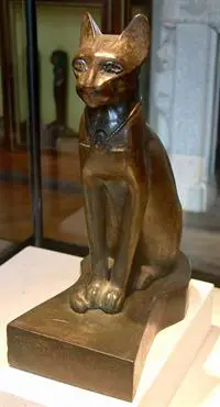 </p><p>Eski Mısır'dan kalma bir kedi heykeli, Louvre Müzesi