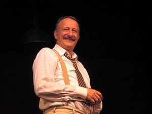 Naşit Özcan (tiyatrocu)
