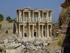 

Celsus Kütüphanesi