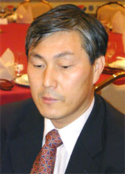 Cho HunHyeon