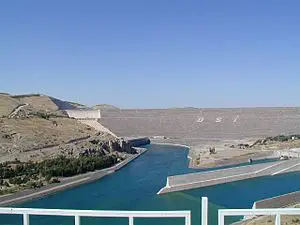 Atatürk Barajı ve Hidroelektrik Santrali