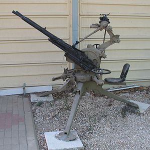 13.2 mm Hotchkiss makineli tüfeği