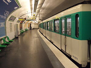 Paris metrosu 12. hat